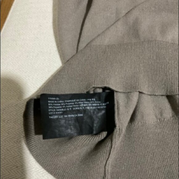 Theory polo shirt Used Good Super Soft - Picture 5 of 5